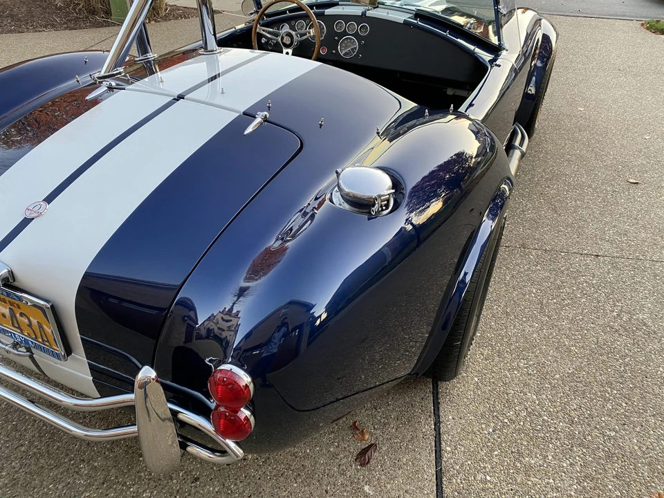 Shelby Cobra Replica - Image 29 of 31