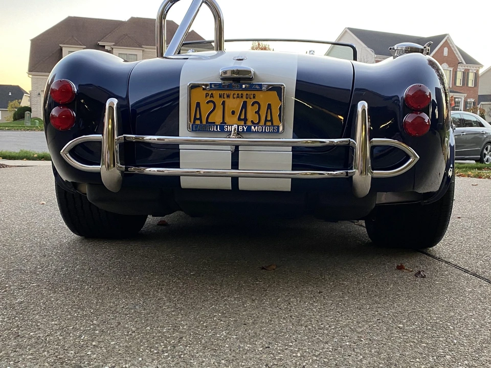 Shelby Cobra Replica - Image 17 of 31