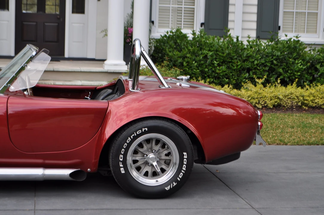 Shelby Cobra Replica - Image 29 of 31