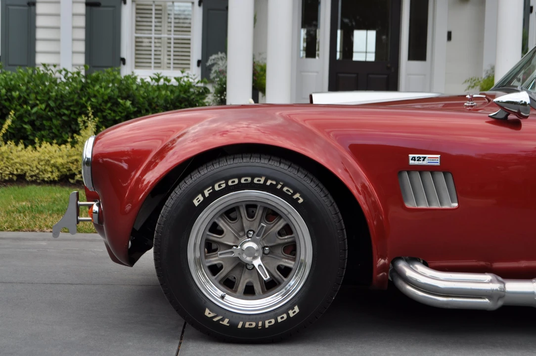 Shelby Cobra Replica - Image 27 of 31