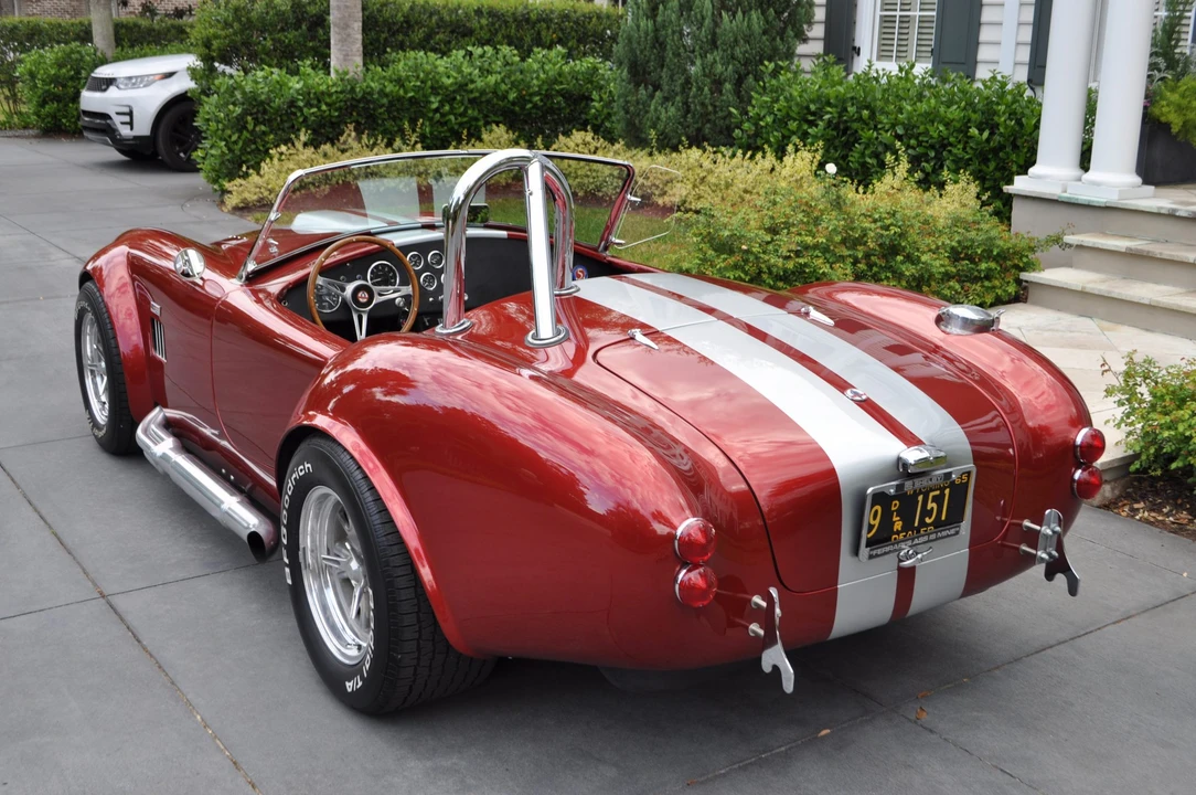 Shelby Cobra Replica - Image 8 of 31