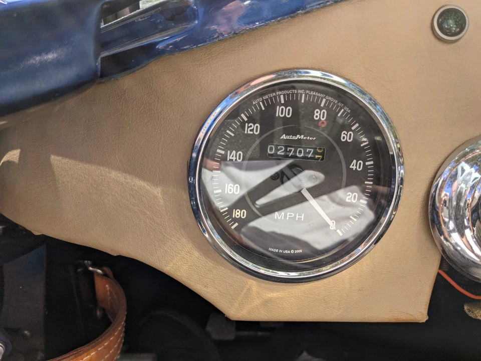 Shelby Cobra Replica - Image 23 of 31