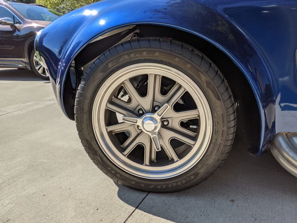 Shelby Cobra Replica - Image 12 of 31