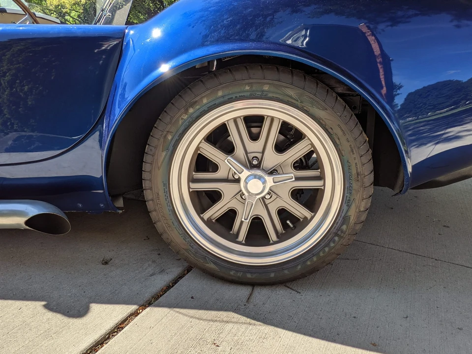Shelby Cobra Replica - Image 14 of 31