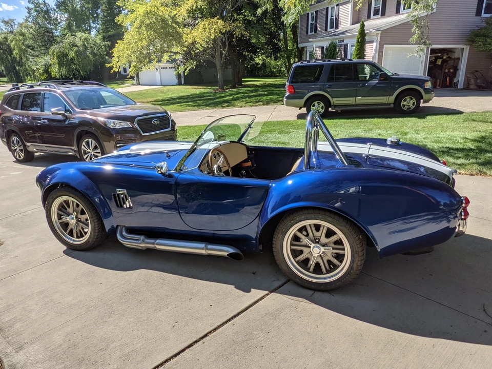 Shelby Cobra Replica - Image 5 of 31