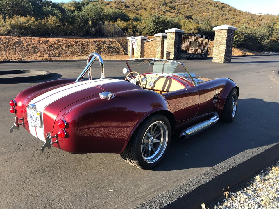 Shelby Cobra Replica - Image 16 of 31