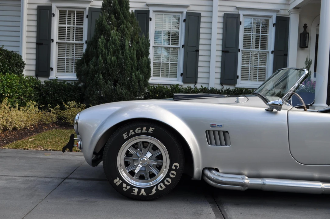 Shelby Cobra Replica - Image 21 of 31