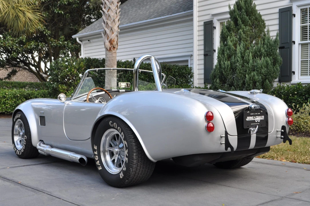 Shelby Cobra Replica - Image 15 of 31