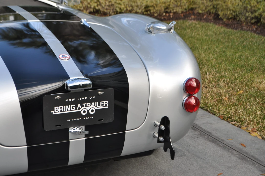 Shelby Cobra Replica - Image 29 of 31