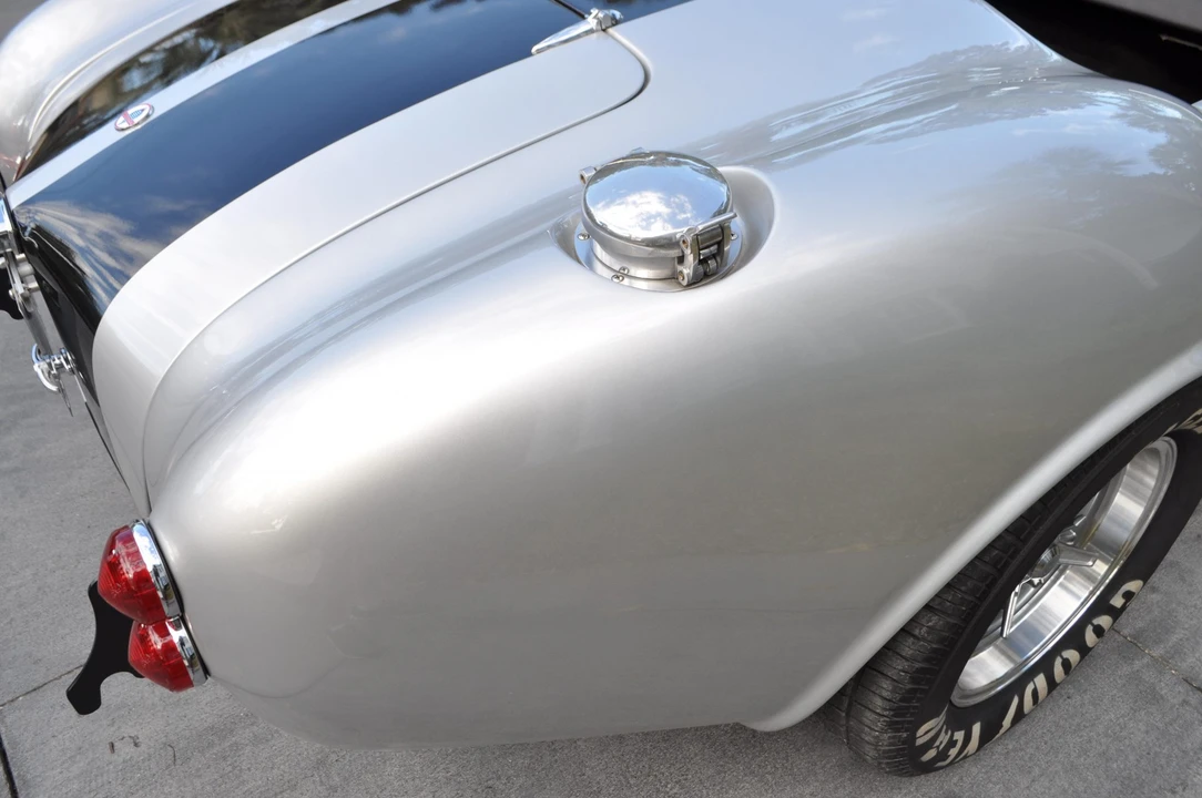 Shelby Cobra Replica - Image 31 of 31