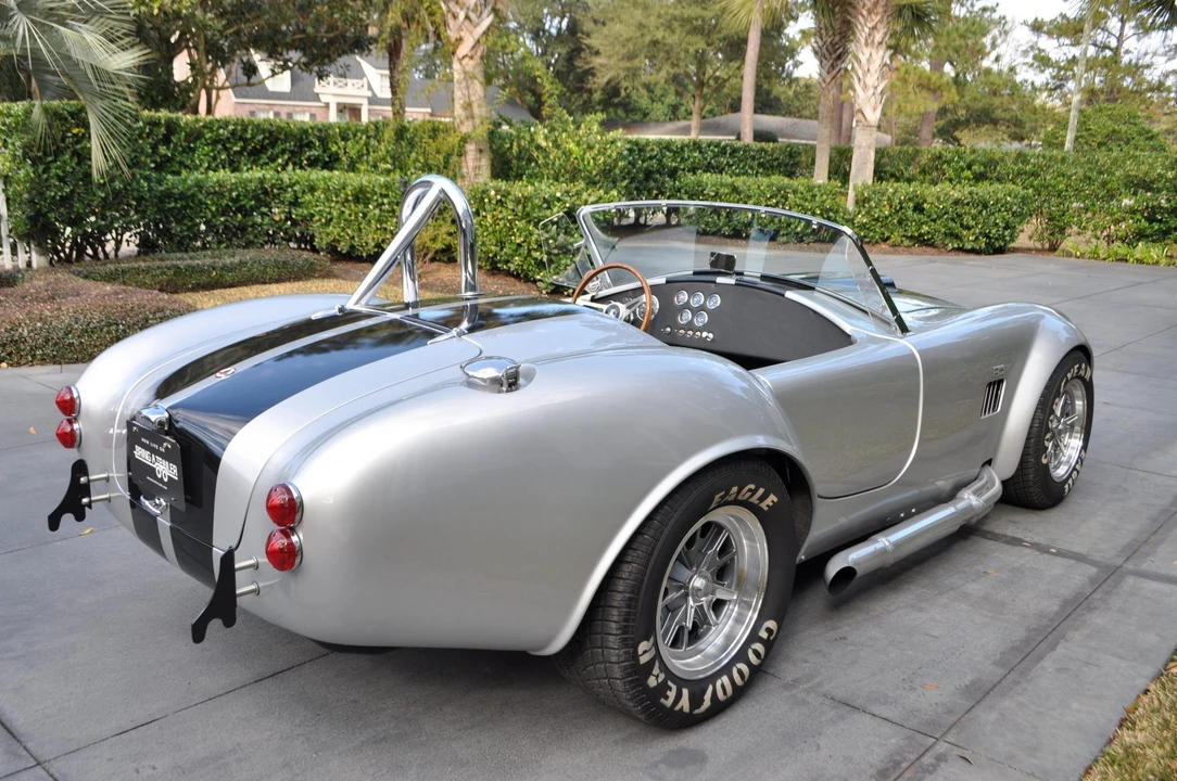 Shelby Cobra Replica - Image 9 of 31