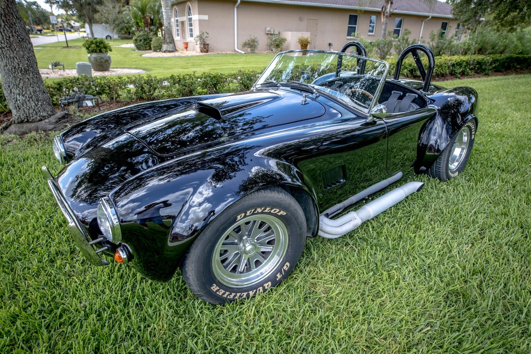 Shelby Cobra Replica - Image 15 of 31