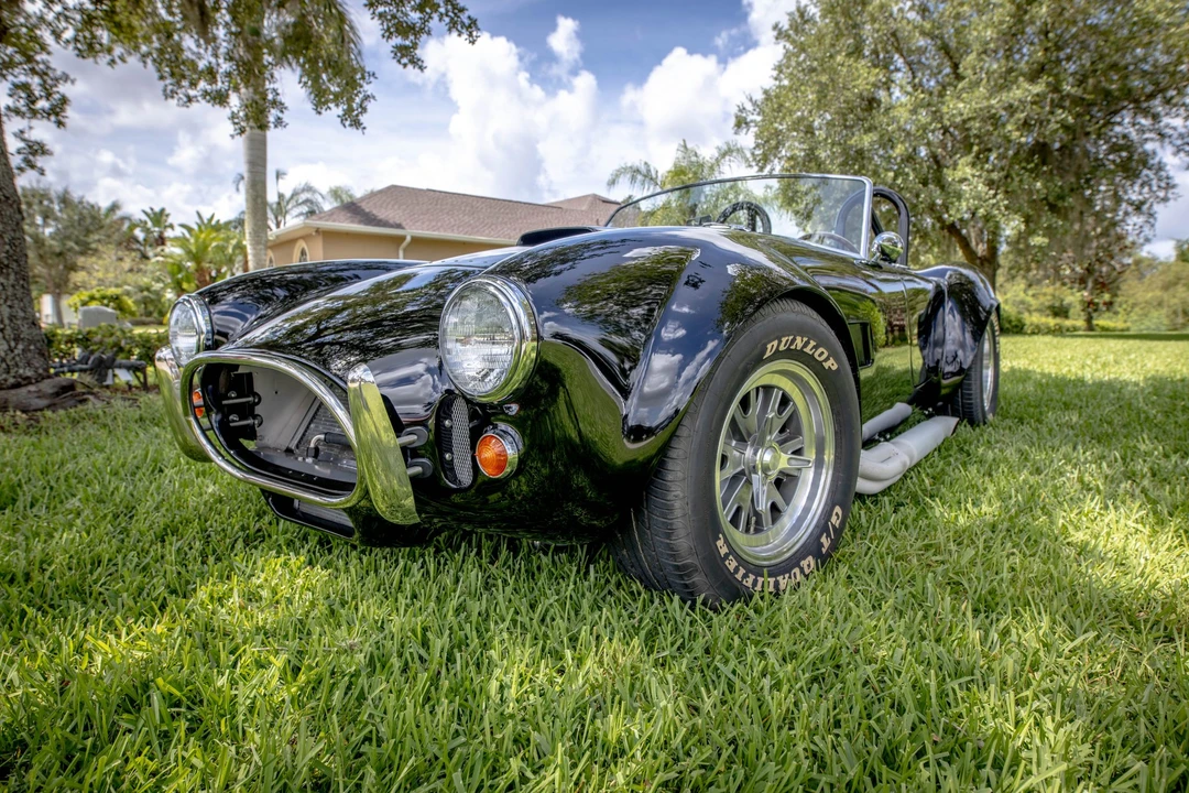 Shelby Cobra Replica - Image 13 of 31