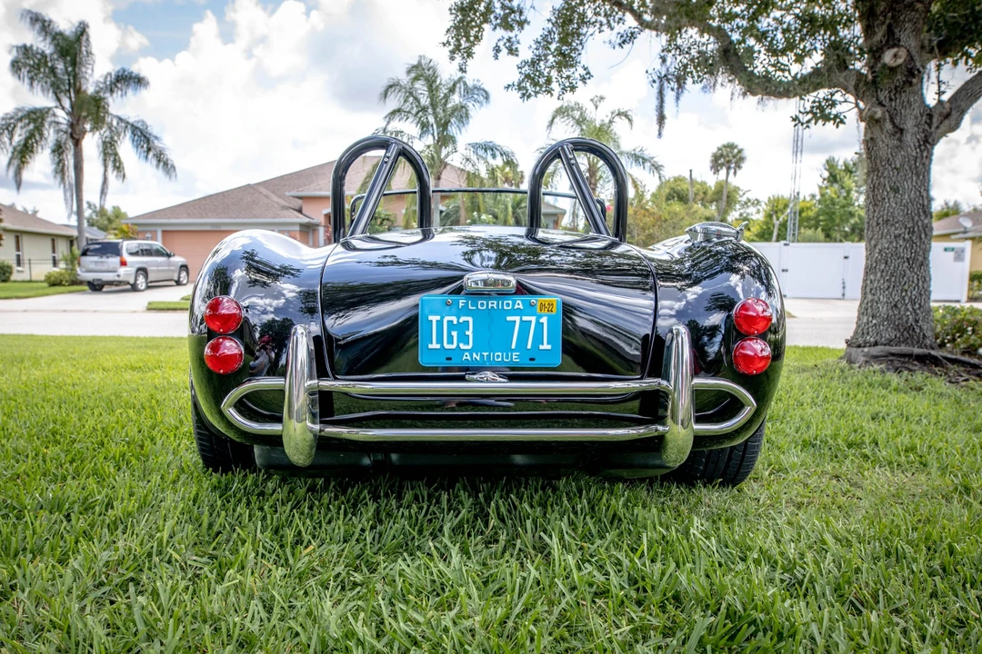 Shelby Cobra Replica - Image 21 of 31