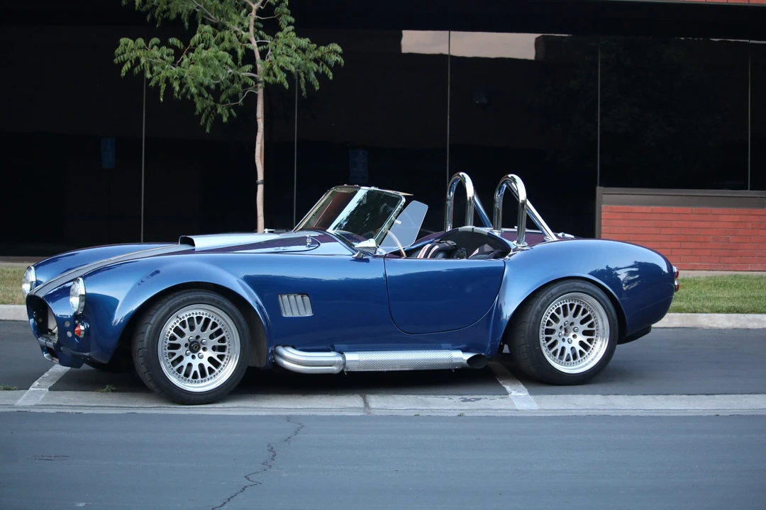 Shelby Cobra Replica - Image 4 of 31