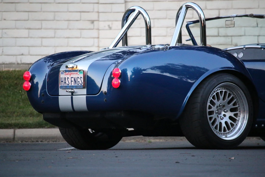 Shelby Cobra Replica - Image 24 of 31