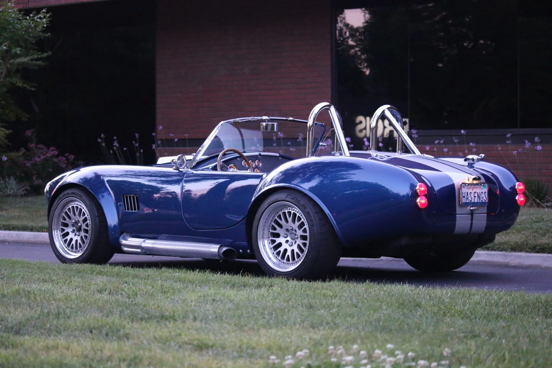 Shelby Cobra Replica - Image 12 of 31
