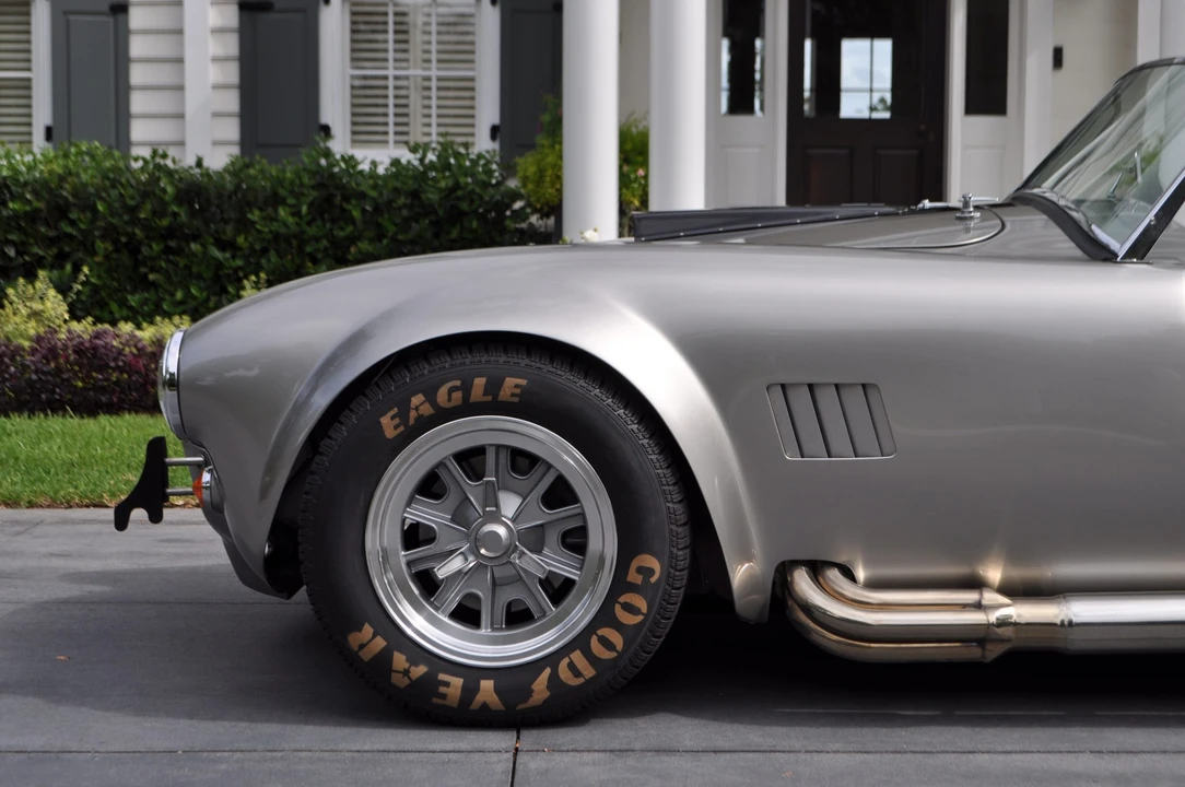 Shelby Cobra Replica - Image 22 of 31