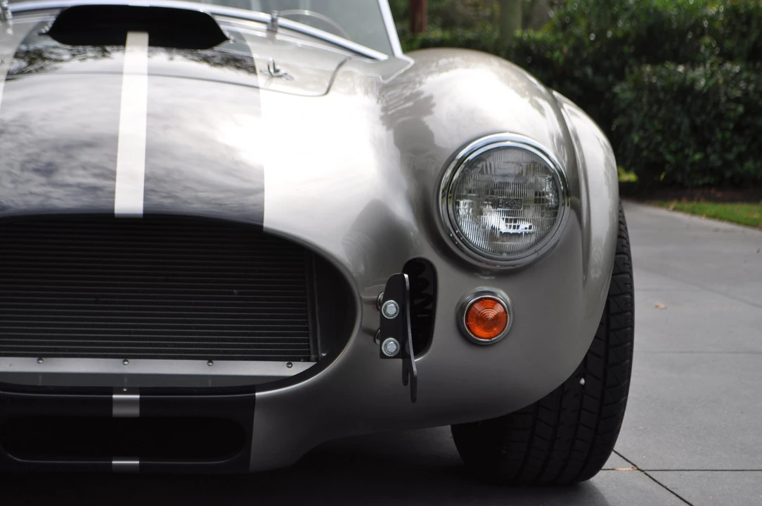 Shelby Cobra Replica - Image 16 of 31