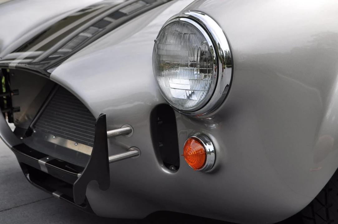 Shelby Cobra Replica - Image 17 of 31