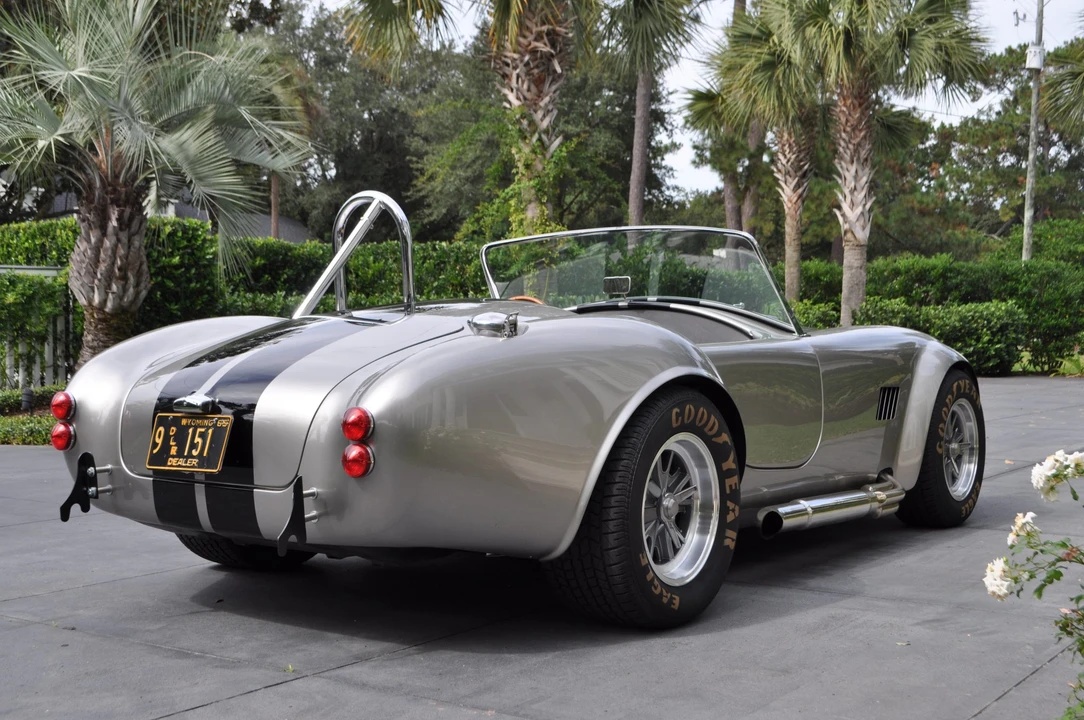 Shelby Cobra Replica - Image 12 of 31