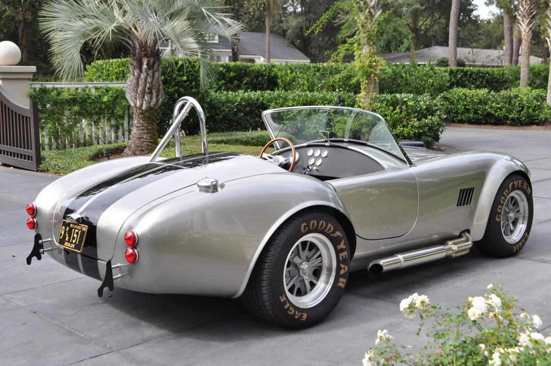 Shelby Cobra Replica - Image 10 of 31