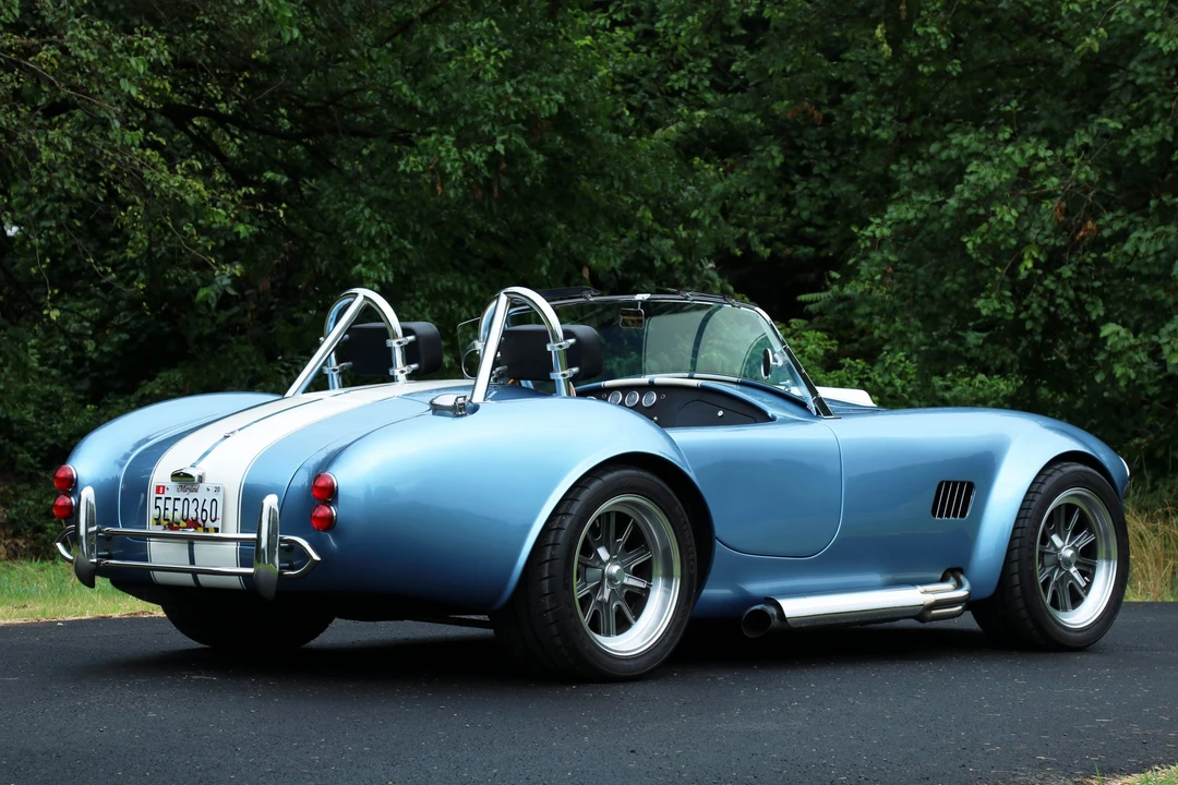 Shelby Cobra Replica - Image 13 of 31