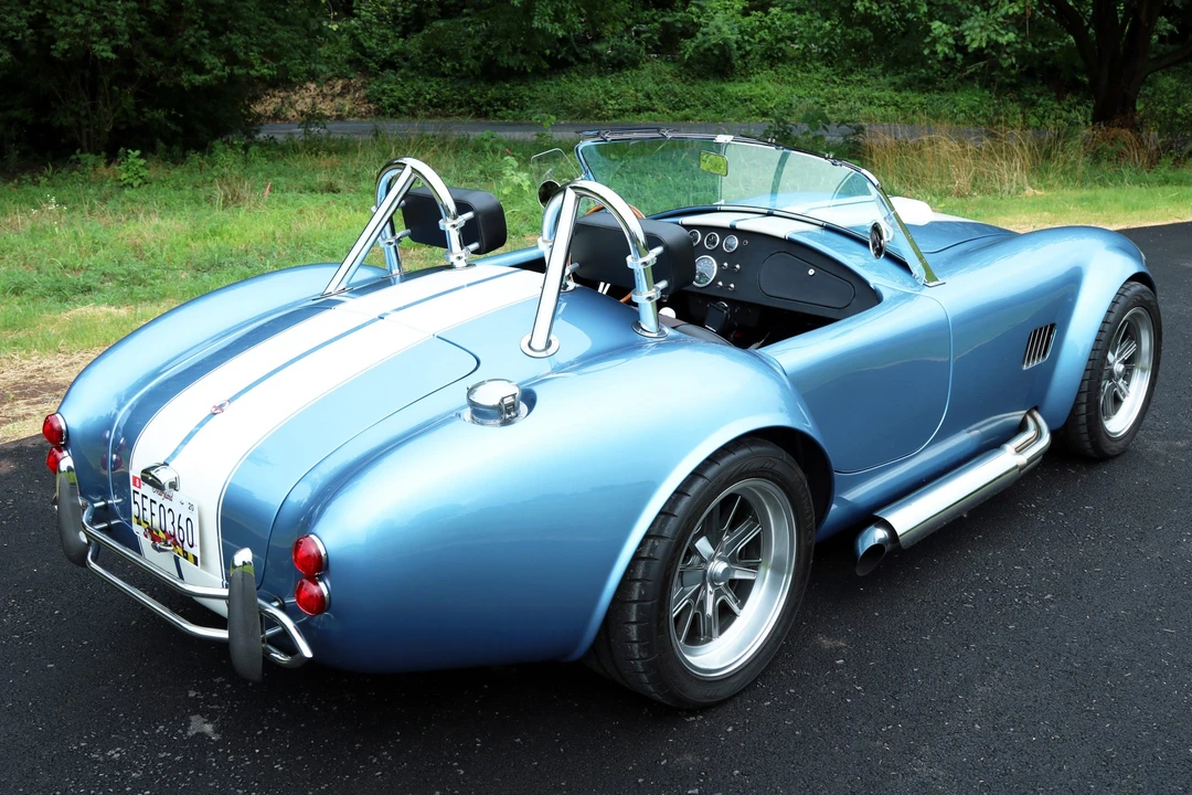 Shelby Cobra Replica - Image 11 of 31