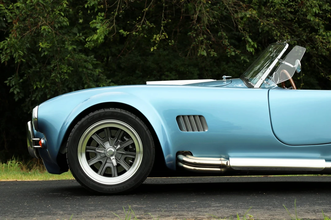 Shelby Cobra Replica - Image 24 of 31