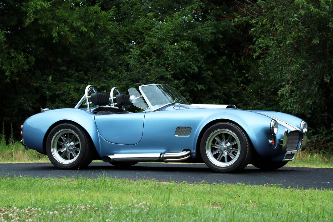 Shelby Cobra Replica - Image 16 of 31