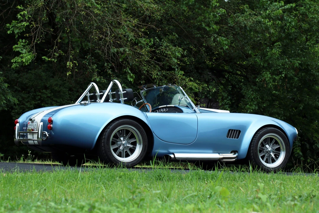Shelby Cobra Replica - Image 14 of 31