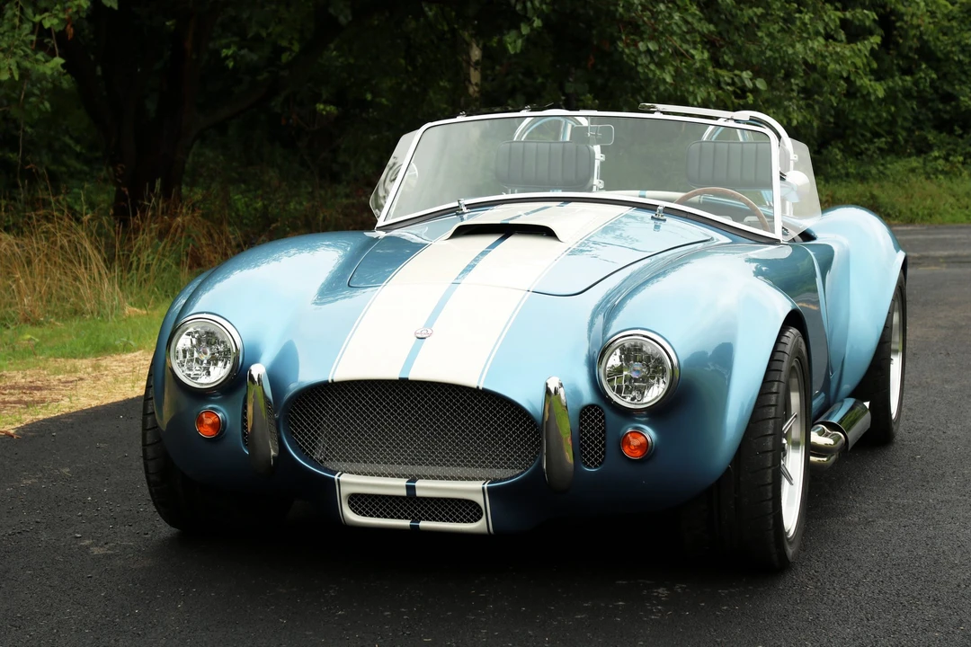 Shelby Cobra Replica - Image 2 of 31