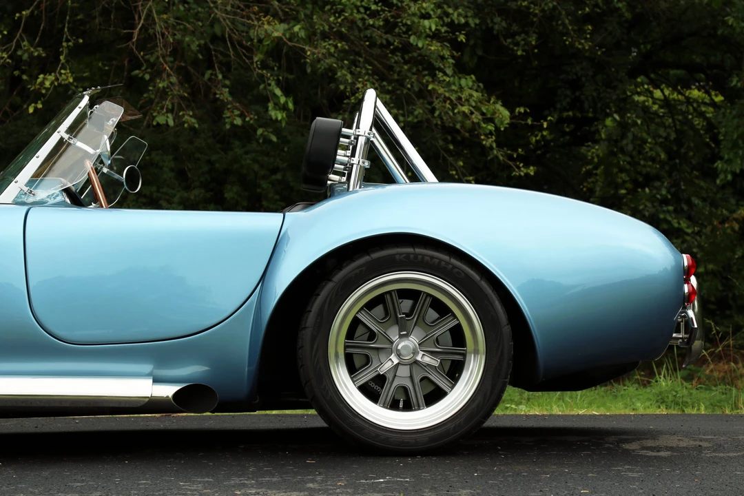 Shelby Cobra Replica - Image 25 of 31