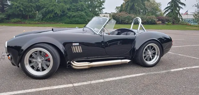 Shelby Cobra Replica - Image 2 of 31