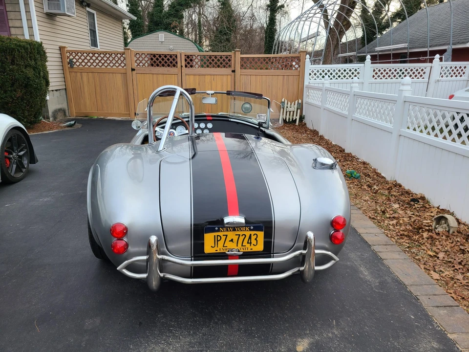 Shelby Cobra Replica - Image 27 of 31