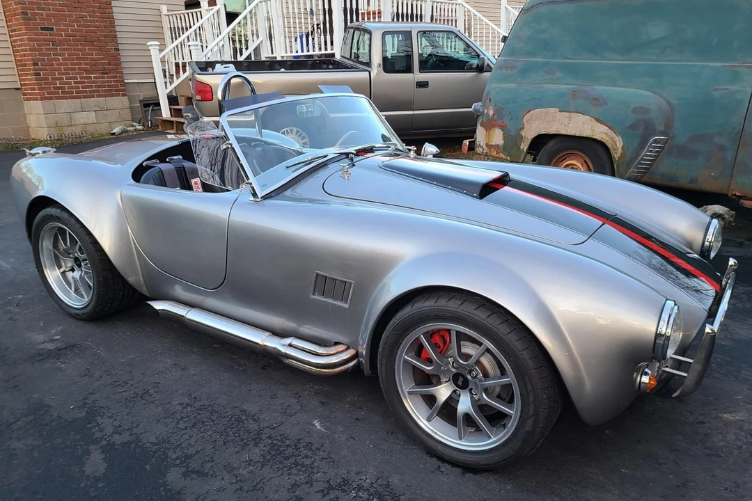 Shelby Cobra Replica - Image 16 of 31