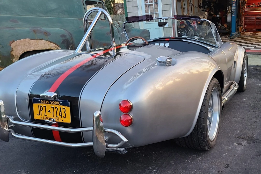 Shelby Cobra Replica - Image 24 of 31