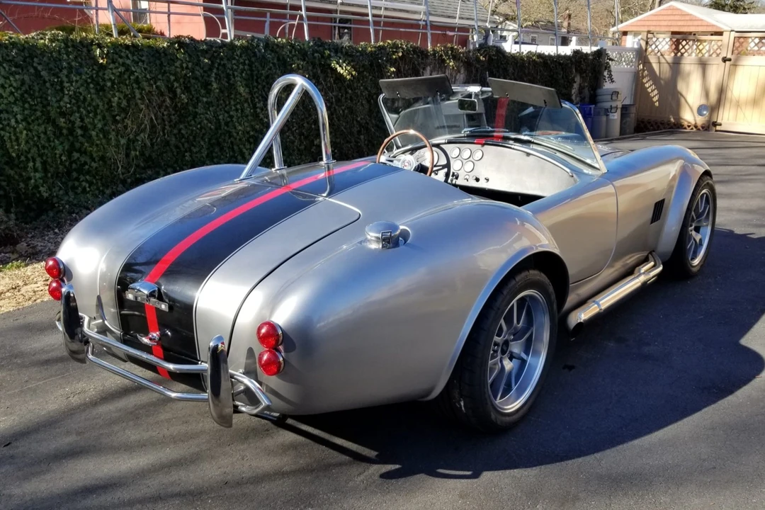 Shelby Cobra Replica - Image 22 of 31