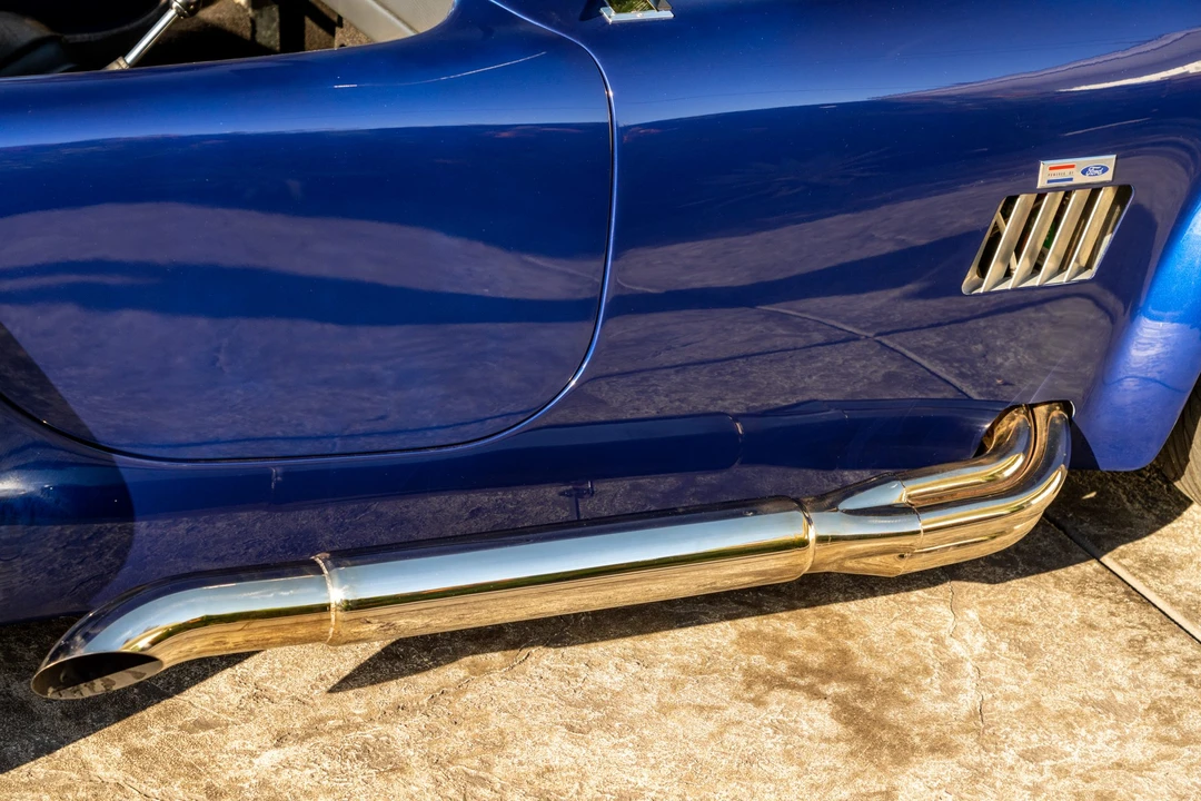 Shelby Cobra Replica - Image 13 of 31
