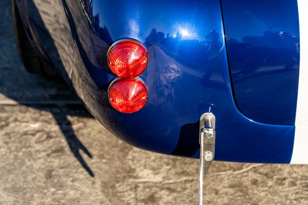 Shelby Cobra Replica - Image 19 of 31