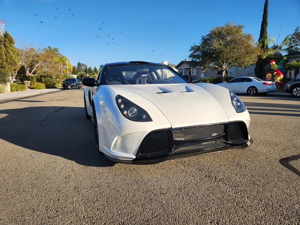 Factory Five 818 - Image 4 of 31