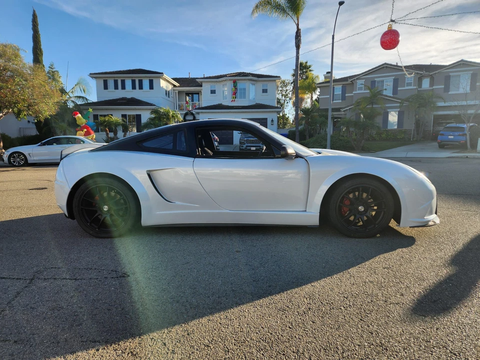 Factory Five 818 - Image 6 of 31