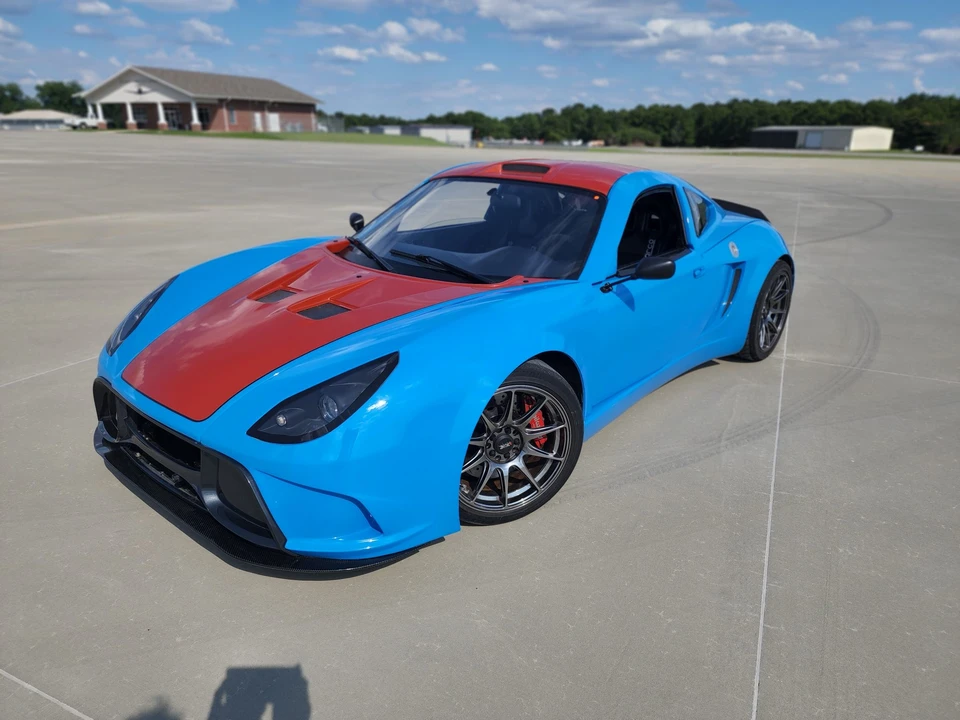 Factory Five 818 - Image 14 of 31