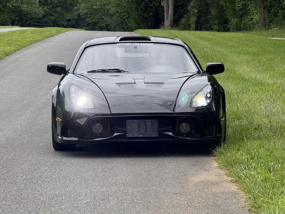 Factory Five 818 - Image 14 of 31