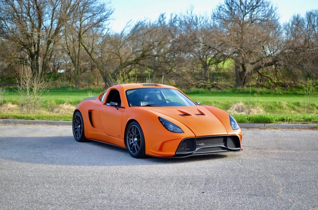 Factory Five 818 - Image 3 of 31