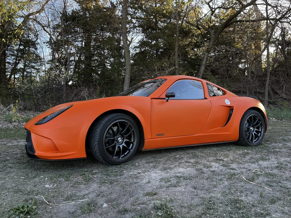 Factory Five 818 - Image 8 of 31