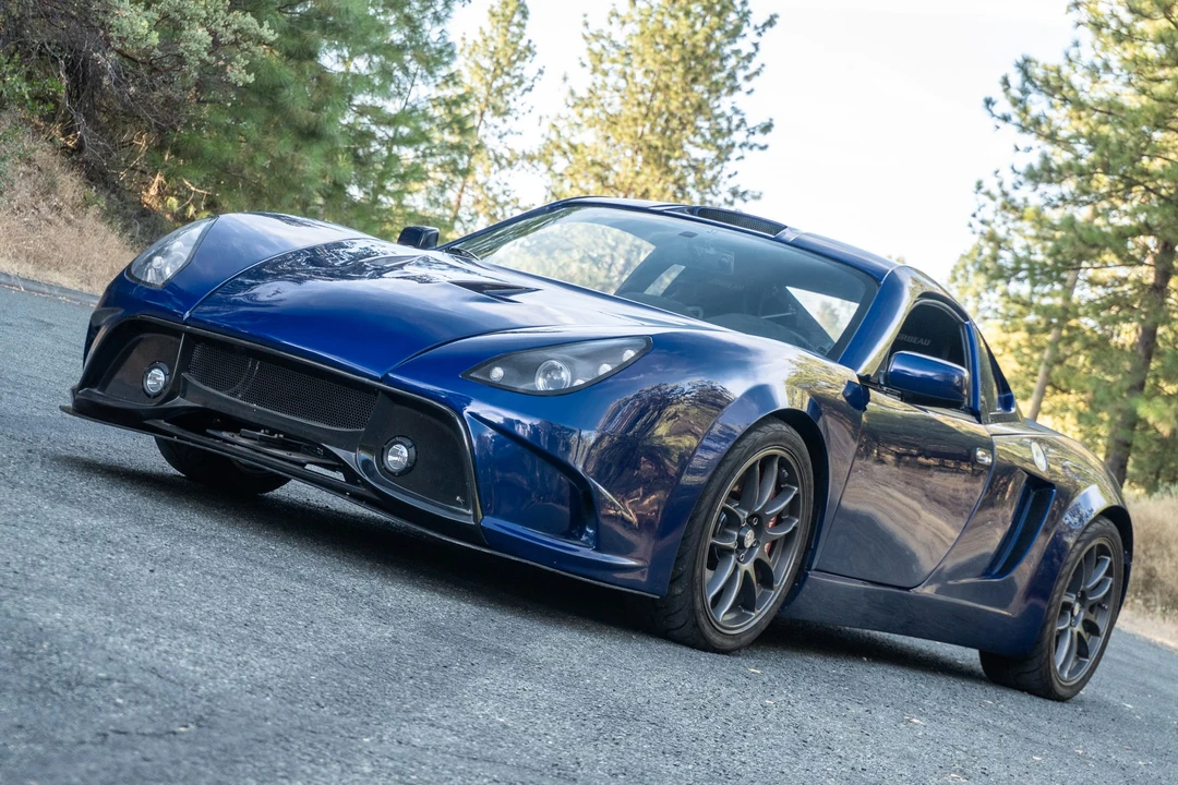 Factory Five 818 - Image 10 of 31