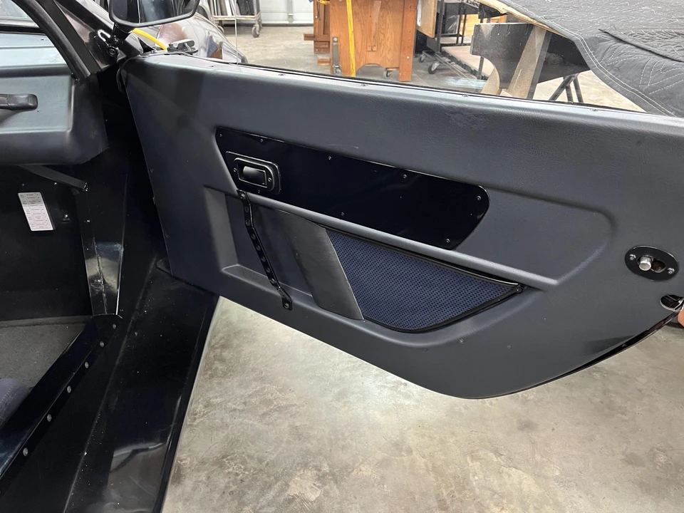 Factory Five 818 - Image 29 of 31