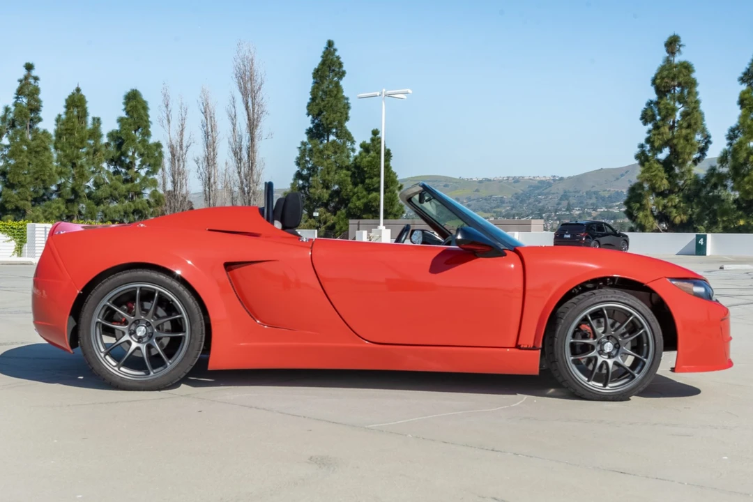 Factory Five 818 - Image 7 of 31