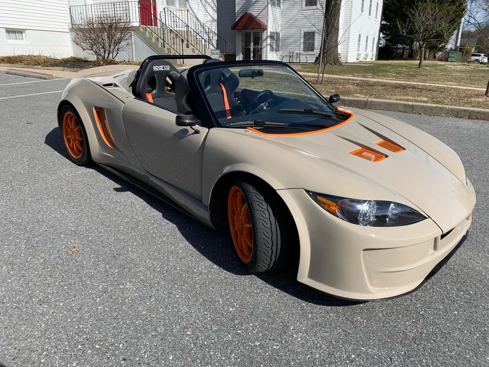 Factory Five 818 - Image 2 of 31